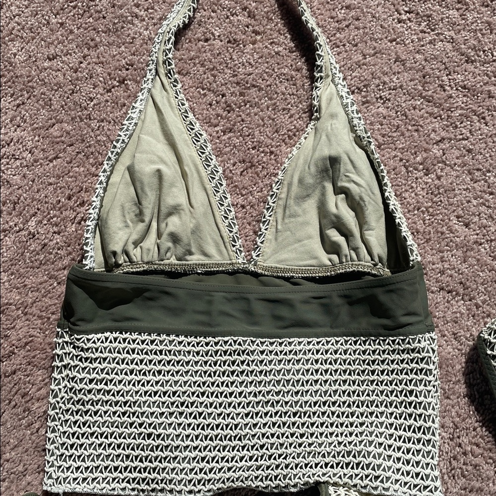 Ritchie Swimwear, Green and Cream Crochet Bikini Set. Size 9/10 - Picture 7 of 9